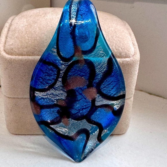 💙 Stunning Vintage Murano Italian Glass Leaf Necklace Pendant 💙 - Picture 2 of 14